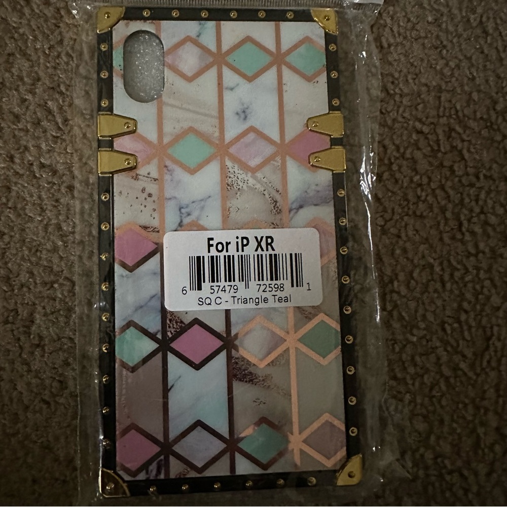 Apple iphone XR square design phone case